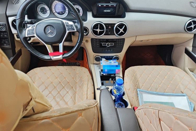Used Mercedes-Benz GLK-Class 2015 GLK 260 4MATIC Dynamic Edition Ultimate Version Center Console