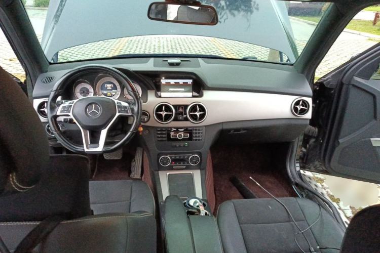 Used Mercedes-Benz GLK-Class 2015 GLK 260 4MATIC Dynamic Edition Ultimate Version Center Console