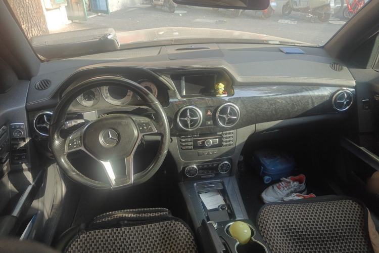 Used Mercedes-Benz GLK-Class 2015 GLK 260 4MATIC Dynamic Edition Ultimate Version Center Console