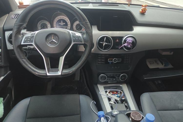 Used Mercedes-Benz GLK-Class 2015 GLK 260 4MATIC Dynamic Edition Ultimate Version Center Console