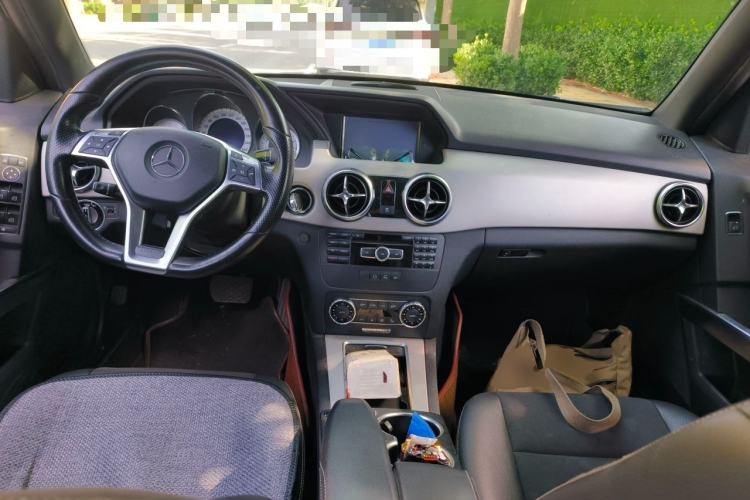 Used Mercedes-Benz GLK-Class 2015 GLK 260 4MATIC Dynamic Edition Ultimate Version Center Console