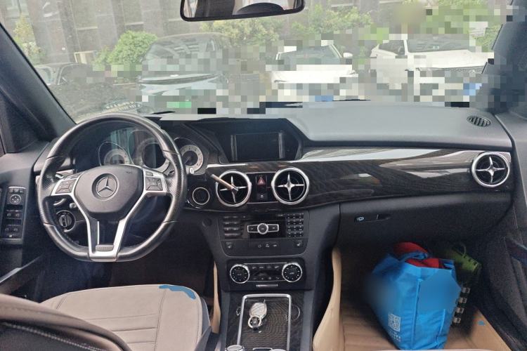 Used Mercedes-Benz GLK-Class 2015 GLK 260 4MATIC Fashion Edition Ultimate Version Center Console