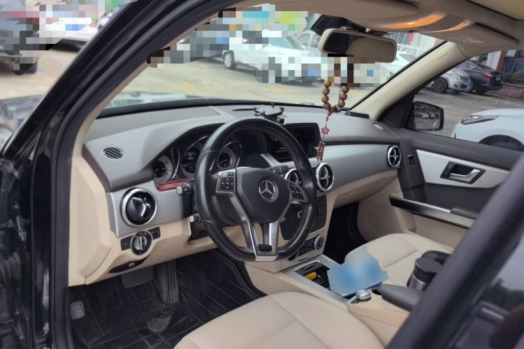 Used Mercedes-Benz GLK-Class 2015 GLK 260 4MATIC Dynamic Edition Ultimate Version Center Console
