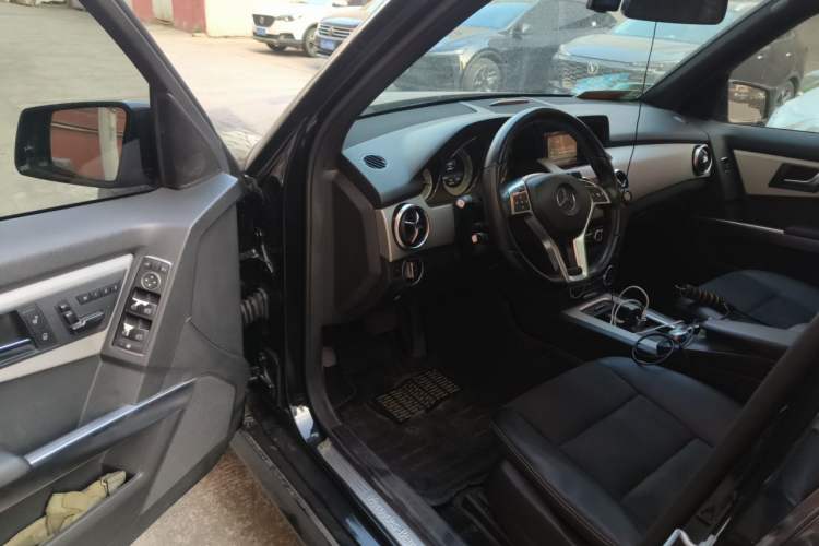 Used Mercedes-Benz GLK-Class 2015 GLK 260 4MATIC Dynamic Edition Ultimate Version Driver Seat