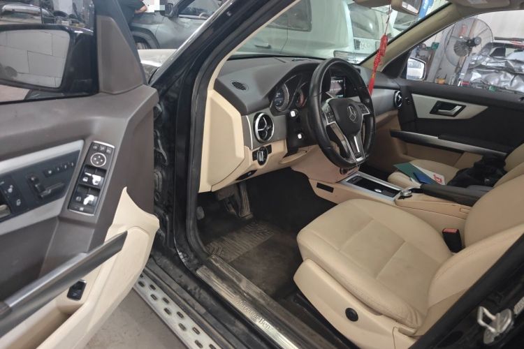 Used Mercedes-Benz GLK-Class 2015 GLK 300 4MATIC Fashion Edition Ultimate Version Driver Seat