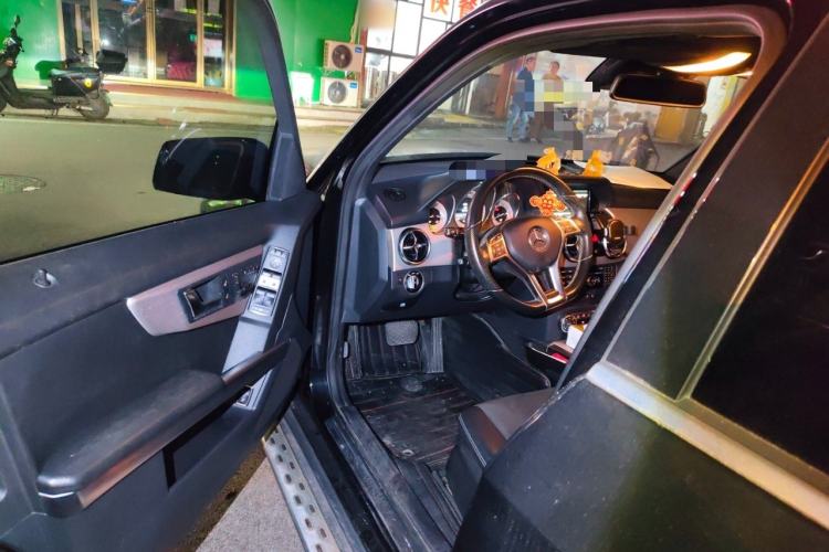 Used Mercedes-Benz GLK-Class 2015 GLK 300 4MATIC Fashion Edition Ultimate Version Driver Seat