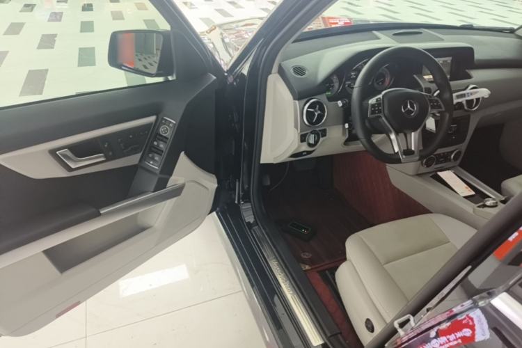 Used Mercedes-Benz GLK-Class 2015 GLK 260 4MATIC Dynamic Edition Ultimate Version Driver Seat