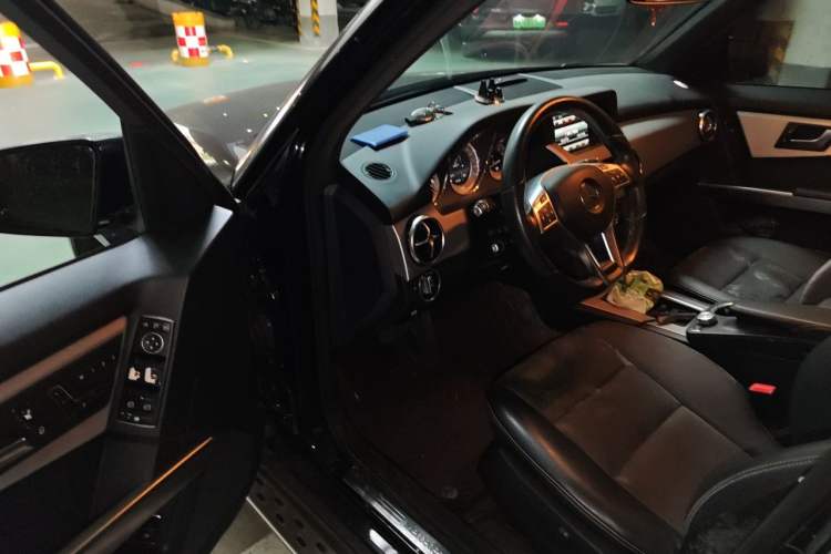 Used Mercedes-Benz GLK-Class 2015 GLK 300 4MATIC Fashion Edition Ultimate Version Driver Seat