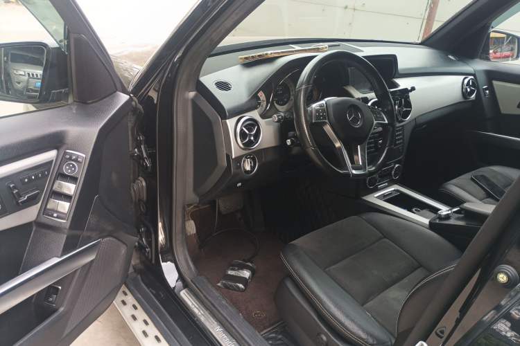 Used Mercedes-Benz GLK-Class 2015 GLK 300 4MATIC Fashion Edition Ultimate Version Driver Seat