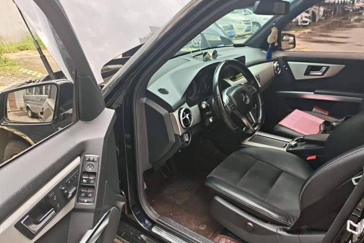 Used Mercedes-Benz GLK-Class 2015 GLK 260 4MATIC Fashion Edition Ultimate Version Driver Seat