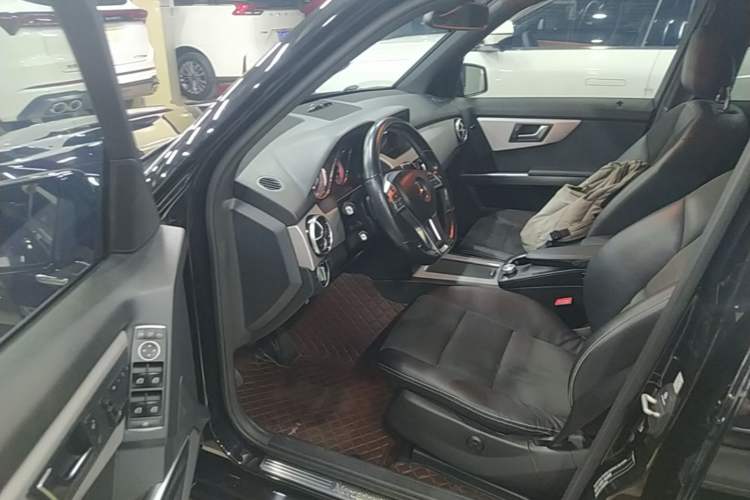 Used Mercedes-Benz GLK-Class 2015 GLK 260 4MATIC Dynamic Edition Ultimate Version Driver Seat