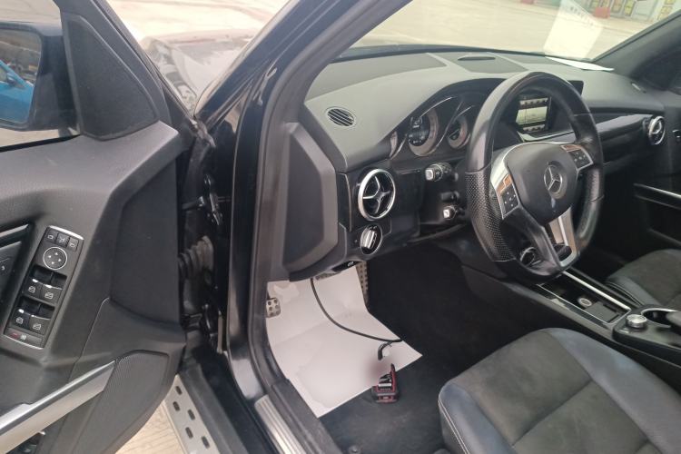 Used Mercedes-Benz GLK-Class 2015 GLK 300 4MATIC Luxury Ultimate Edition Driver Seat