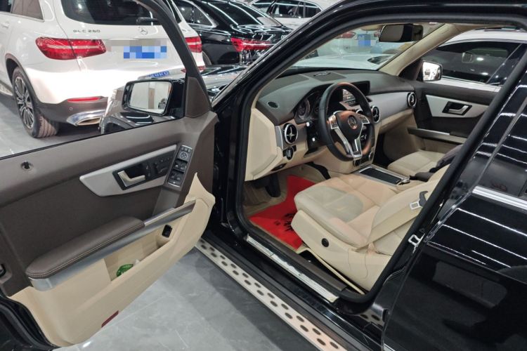 Used Mercedes-Benz GLK-Class 2015 GLK 260 4MATIC Fashion Edition Ultimate Version Driver Seat