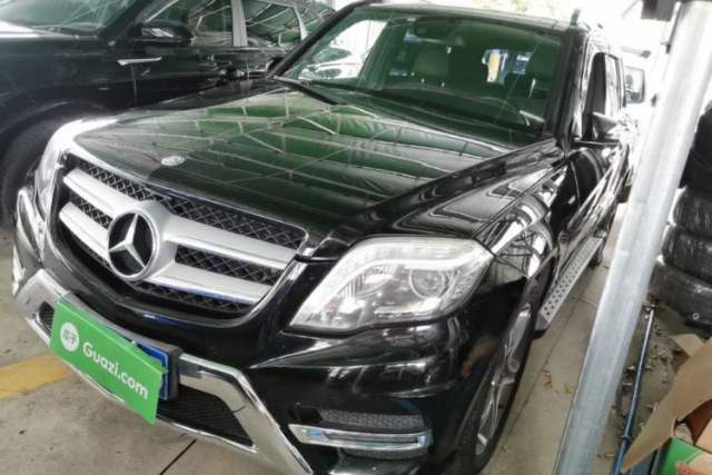 Ojetý Mercedes-Benz GLK-Class 2015 GLK 300 4MATIC Fashion Edition Ultimate Version