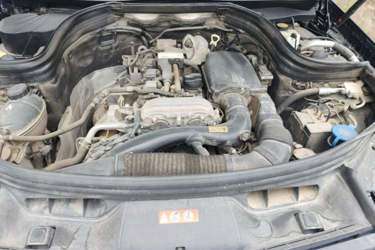 Used Mercedes-Benz GLK-Class 2015 GLK 260 4MATIC Fashion Edition Ultimate Version Engine Bay
