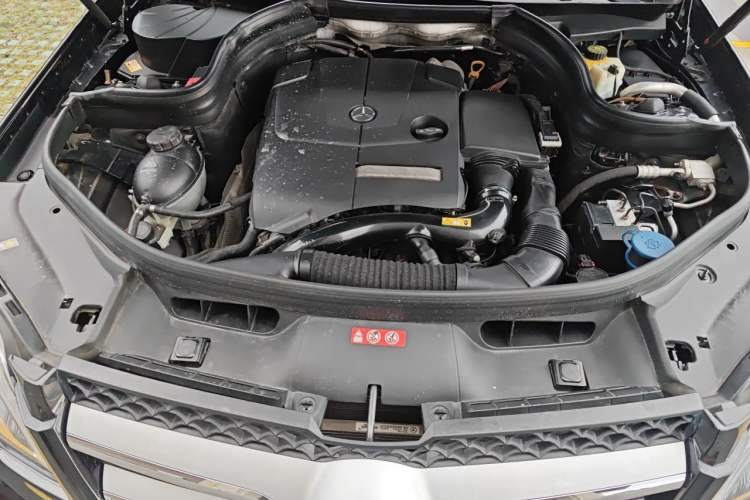 Used Mercedes-Benz GLK-Class 2015 GLK 260 4MATIC Fashion Edition Ultimate Version Engine Bay