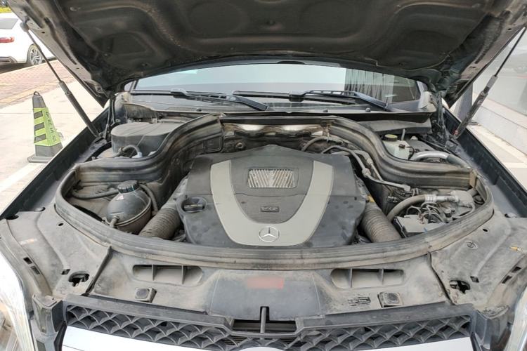 Used Mercedes-Benz GLK-Class 2015 GLK 300 4MATIC Fashion Edition Ultimate Version Engine Bay