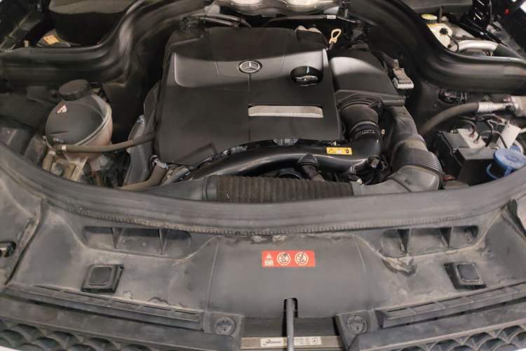 Used Mercedes-Benz GLK-Class 2015 GLK 260 4MATIC Fashion Edition Ultimate Version Engine Bay