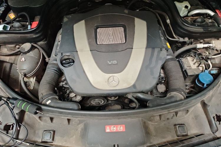 Used Mercedes-Benz GLK-Class 2015 GLK 300 4MATIC Fashion Edition Ultimate Version Engine Bay