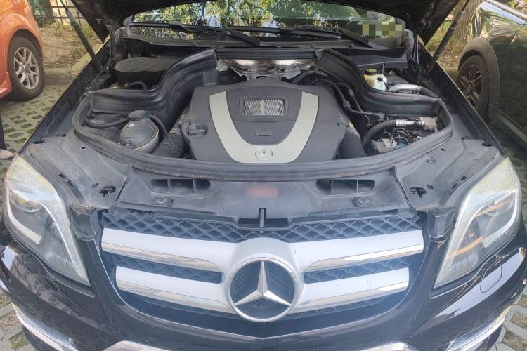 Used Mercedes-Benz GLK-Class 2015 GLK 300 4MATIC Fashion Edition Ultimate Version Engine Bay