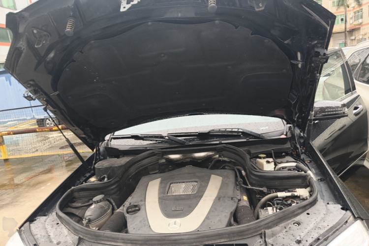 Used Mercedes-Benz GLK-Class 2015 GLK 300 4MATIC Luxury Ultimate Edition Engine Bay