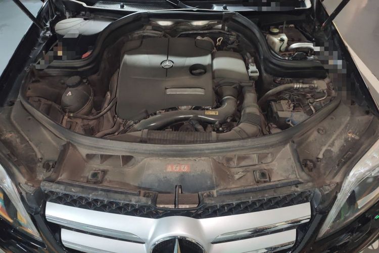 Used Mercedes-Benz GLK-Class 2015 GLK 260 4MATIC Fashion Edition Ultimate Version Engine Bay