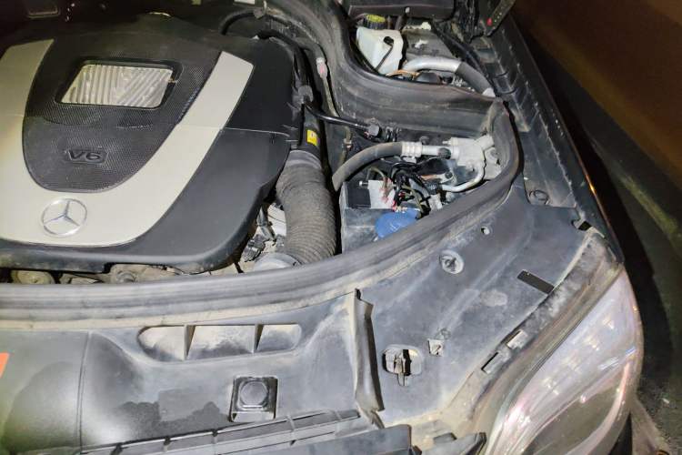 Used Mercedes-Benz GLK-Class 2015 GLK 300 4MATIC Fashion Edition Ultimate Version Engine Bay Left