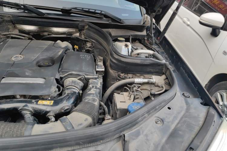 Used Mercedes-Benz GLK-Class 2015 GLK 260 4MATIC Dynamic Edition Ultimate Version Engine Bay Left