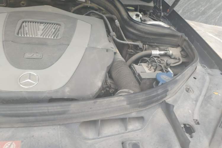 Used Mercedes-Benz GLK-Class 2015 GLK 300 4MATIC Luxury Ultimate Edition Engine Bay Left