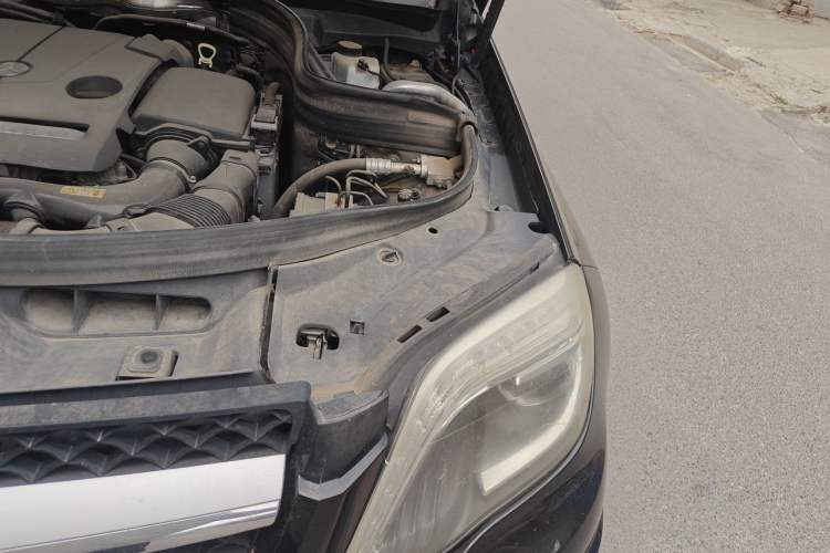 Used Mercedes-Benz GLK-Class 2015 GLK 260 4MATIC Dynamic Edition Ultimate Version Engine Bay Left