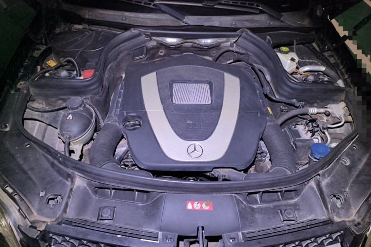Used Mercedes-Benz GLK-Class 2015 GLK 300 4MATIC Fashion Edition Ultimate Version Engine Bay