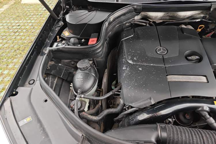 Used Mercedes-Benz GLK-Class 2015 GLK 260 4MATIC Fashion Edition Ultimate Version Engine Bay Right