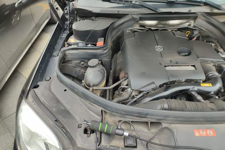 Used Mercedes-Benz GLK-Class 2015 GLK 260 4MATIC Dynamic Edition Ultimate Version Engine Bay Right