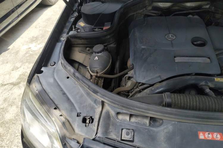 Used Mercedes-Benz GLK-Class 2015 GLK 260 4MATIC Dynamic Edition Ultimate Version Engine Bay Right