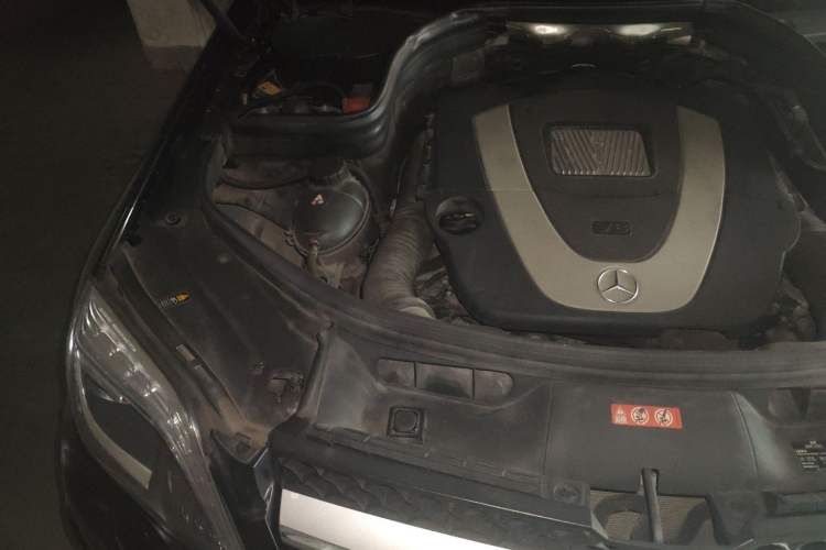 Used Mercedes-Benz GLK-Class 2015 GLK 300 4MATIC Luxury Ultimate Edition Engine Bay Right