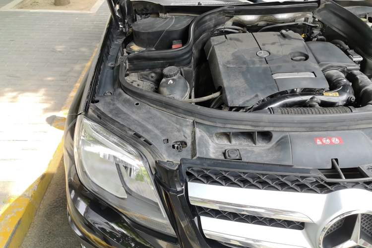 Used Mercedes-Benz GLK-Class 2015 GLK 260 4MATIC Dynamic Edition Ultimate Version Engine Bay Right