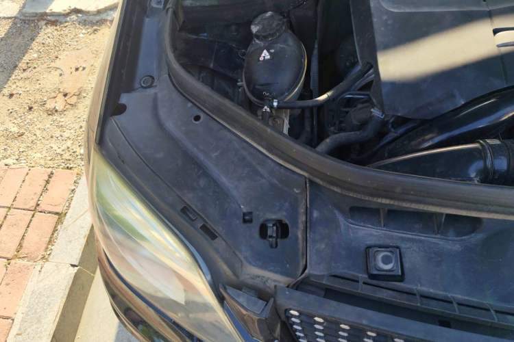 Used Mercedes-Benz GLK-Class 2015 GLK 260 4MATIC Dynamic Edition Ultimate Version Engine Bay Right