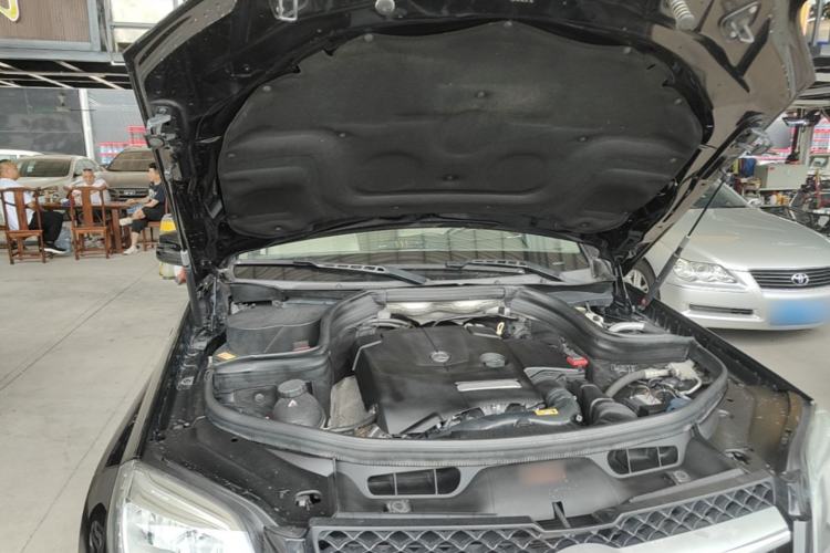 Used Mercedes-Benz GLK-Class 2015 GLK 260 4MATIC Dynamic Edition Ultimate Version Engine Bay