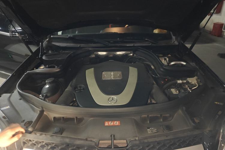 Used Mercedes-Benz GLK-Class 2015 GLK 300 4MATIC Fashion Edition Ultimate Version Engine Bay