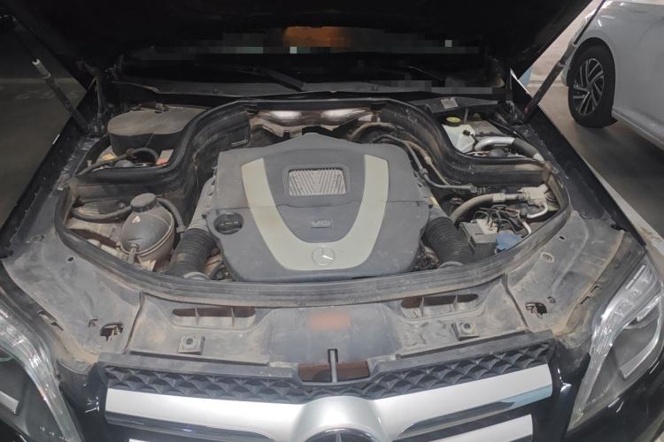 Used Mercedes-Benz GLK-Class 2015 GLK 300 4MATIC Fashion Edition Ultimate Version Engine Bay