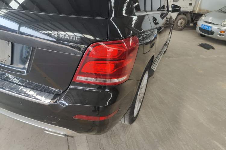 Used Mercedes-Benz GLK-Class 2015 GLK 260 4MATIC Dynamic Edition Ultimate Version Exterior 3