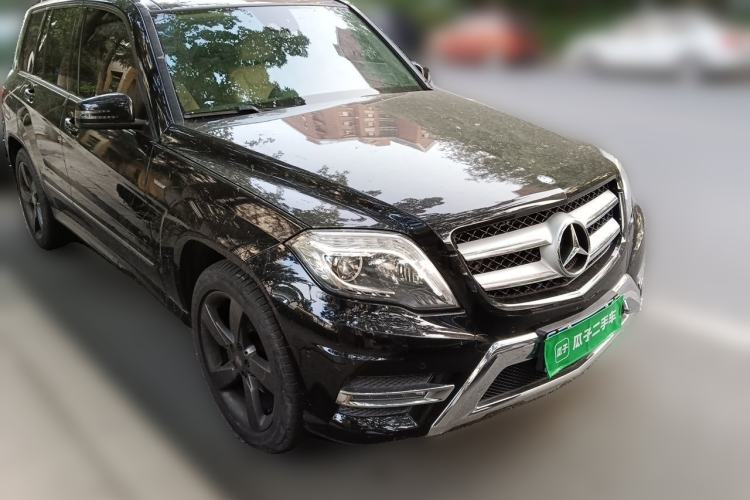 Used Mercedes-Benz GLK-Class 2015 GLK 260 4MATIC Fashion Edition Ultimate Version Front Right 45 Deg