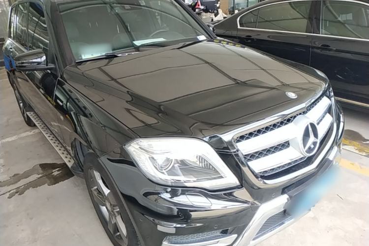 Used Mercedes-Benz GLK-Class 2015 GLK 260 4MATIC Fashion Edition Ultimate Version Front Right 45 Deg