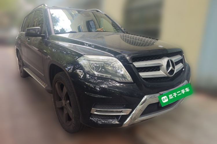 Used Mercedes-Benz GLK-Class 2015 GLK 260 4MATIC Fashion Edition Ultimate Version Front Right 45 Deg