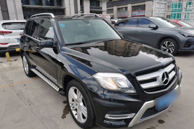 Used Mercedes-Benz GLK-Class 2015 GLK 260 4MATIC Dynamic Edition Ultimate Version Front Right 45 Deg