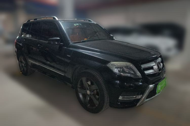 Used Mercedes-Benz GLK-Class 2015 GLK 260 4MATIC Fashion Edition Ultimate Version Front Right 45 Deg