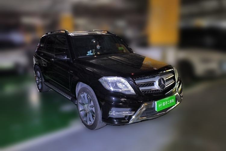 Used Mercedes-Benz GLK-Class 2015 GLK 300 4MATIC Fashion Edition Ultimate Version Front Right 45 Deg