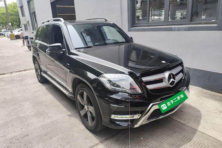 Used Mercedes-Benz GLK-Class 2015 GLK 260 4MATIC Fashion Edition Ultimate Version Front Right 45 Deg