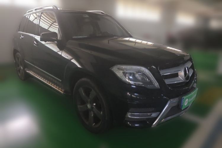 Used Mercedes-Benz GLK-Class 2015 GLK 260 4MATIC Fashion Edition Ultimate Version Front Right 45 Deg