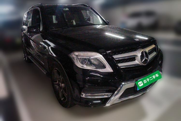 Used Mercedes-Benz GLK-Class 2015 GLK 300 4MATIC Fashion Edition Ultimate Version Front Right 45 Deg